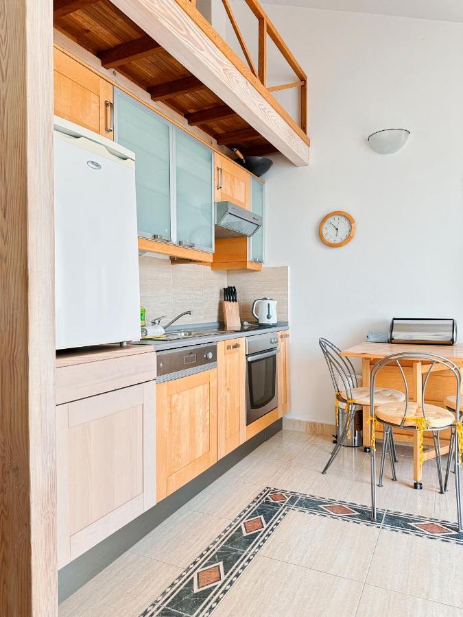 2 Apartment Selce
